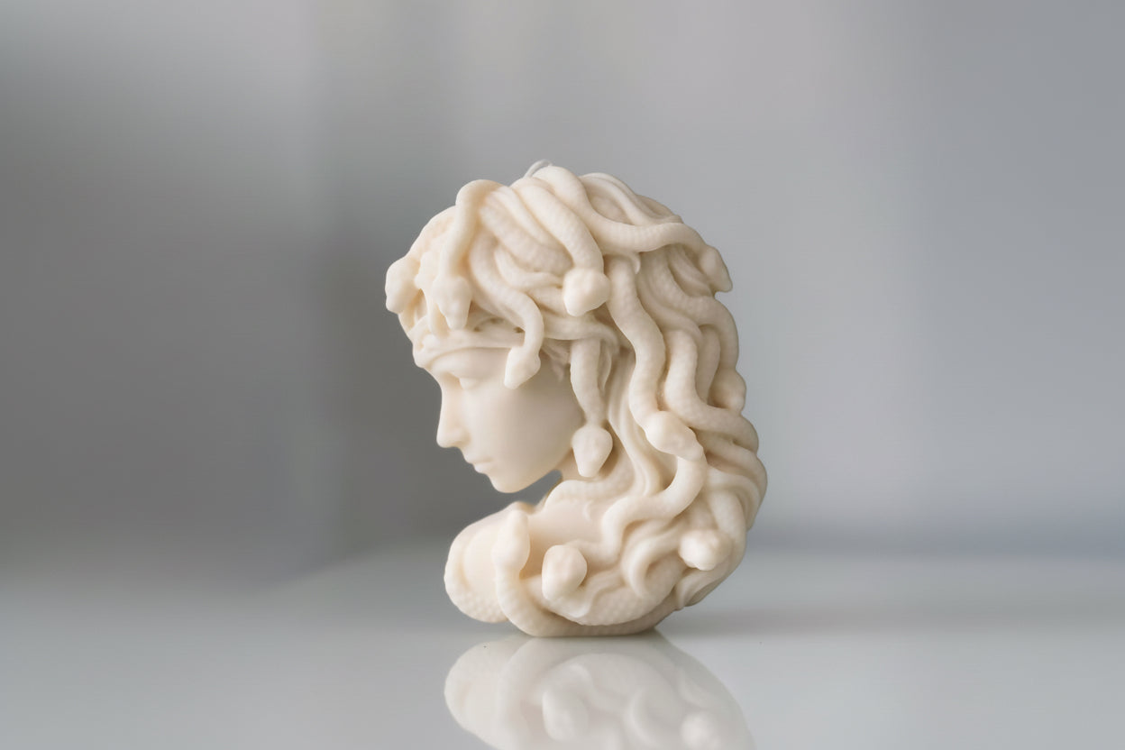 Medusa Kerze Natur Schlangenhaar